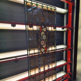 Ook voor het inbouwen van uw Glas in lood in isolatieglas, kunt u bij ons terecht.
#glas #isolatieglas #gehardglas #figuurglas #thermopaneglas #glashandel #isolatieruit #isolatieglasopmaat #glasinlood #Amsterdam #Netherlands #Noordholland #dutch #design #interiordesign #montage #mirror